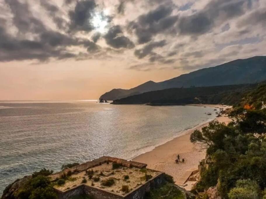 Casa Com Jardim Perto Da Praia Villa Сесимбра Екстериор снимка