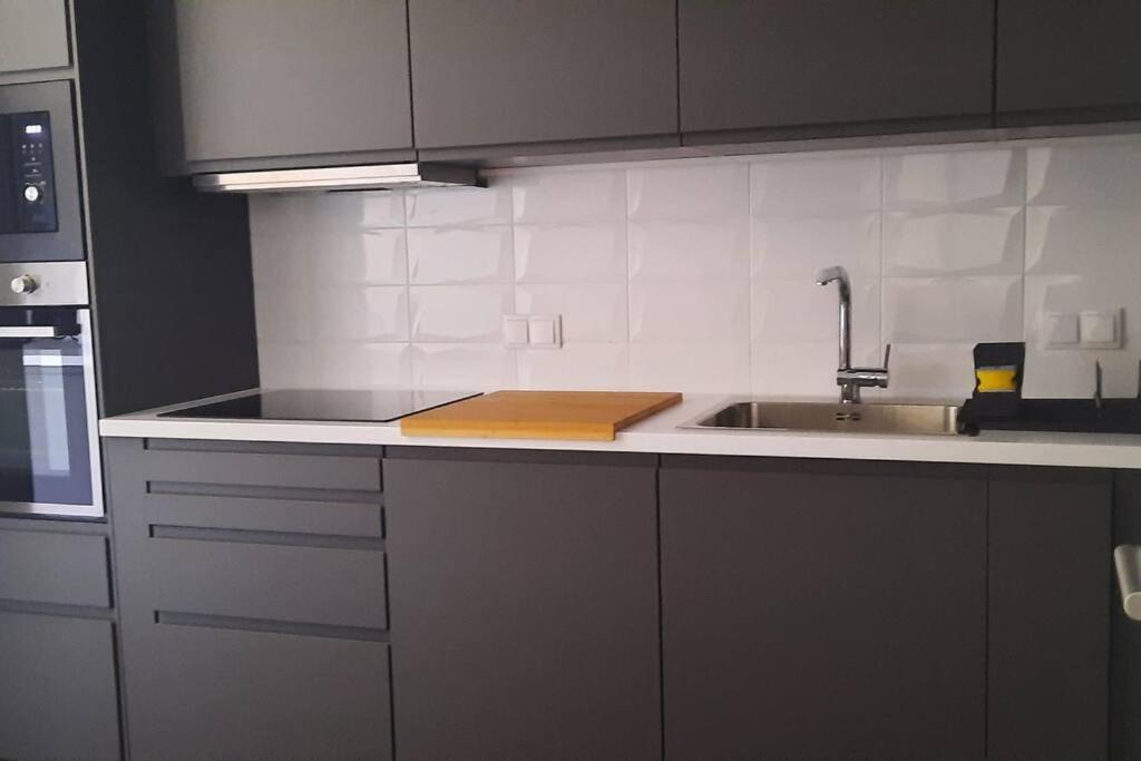 Casa Com Jardim Perto Da Praia Villa Сесимбра Екстериор снимка